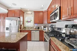 2 6th St, Ridgefield Park, NJ 07660 - Photo 15