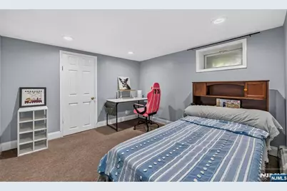 188 Lafayette Avenue, New Milford, NJ 07646 - Photo 25