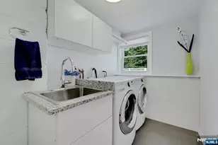 15-10 Mandon Pl, Fair Lawn, NJ 07410 - Photo 25