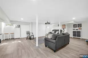 256 Van Buren Ave, Teaneck Township, NJ 07666 - Photo 33