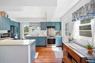 110 Truman Blvd, Oakland, NJ 07436 - Photo 9