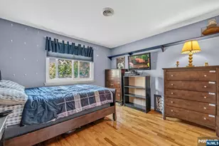 143 Grove St, Bergenfield, NJ 07621 - Photo 21