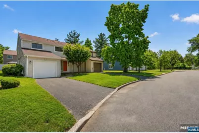 143 Grove Street, Bergenfield, NJ 07621 - Photo 41