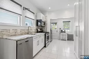 47 Kearney St, Lyndhurst Township, NJ 07071 - Photo 9