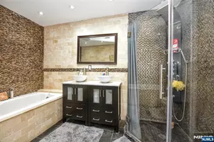74 Ross Ave, Hackensack, NJ 07601 - Photo 23