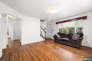 10 Greenwich St, Bergenfield, NJ 07621 - Photo 7