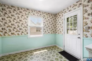 10 Greenwich St, Bergenfield, NJ 07621 - Photo 13