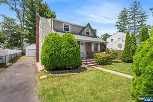 10 Greenwich St, Bergenfield, NJ 07621 - Photo 3