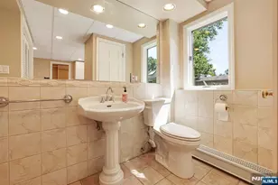 4 4th St, Pequannock Township, NJ 07440 - Photo 21