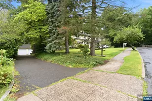 35 Glenside Rd, South Orange, NJ 07079 - Photo 45
