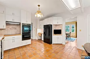 35 Glenside Rd, South Orange, NJ 07079 - Photo 17