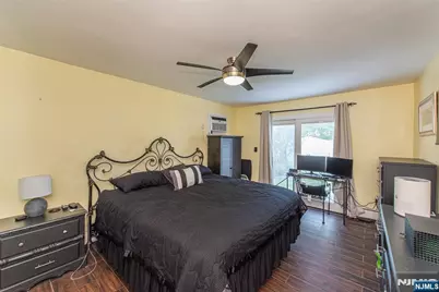 7 Park Avenue, Wanaque, NJ 07420 - Photo 11