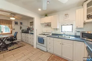 7 Park Ave, Wanaque, NJ 07420 - Photo 13