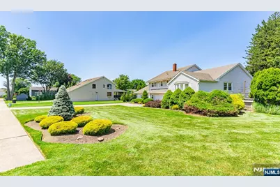 5 Anna Marie Court, Fairfield, NJ 07004 - Photo 35