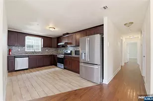 17 Stanton St, Newark, NJ 07114 - Photo 5