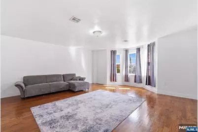 17 Stanton Street, Newark, NJ 07114 - Photo 15