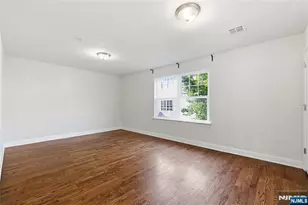 17 Stanton St, Newark, NJ 07114 - Photo 7