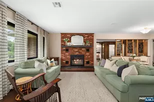 49 Dogwood Dr, Oakland, NJ 07436 - Photo 3