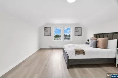 240 End Avenue, Newark, NJ 07106 - Photo 21