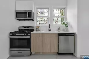 240 End Ave, Newark, NJ 07106 - Photo 19