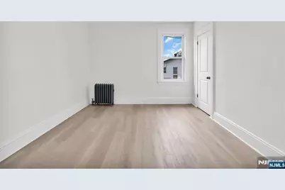 240 End Avenue, Newark, NJ 07106 - Photo 39