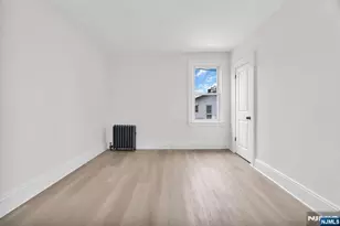 240 End Ave, Newark, NJ 07106 - Photo 39