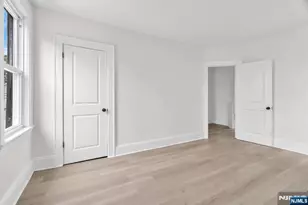240 End Ave, Newark, NJ 07106 - Photo 37