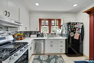 1 Hewitt Ave, Belleville, NJ 07109 - Photo 13