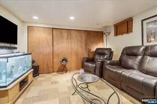 20 Moos Ln, Bergenfield, NJ 07621 - Photo 21