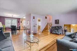20 Moos Ln, Bergenfield, NJ 07621 - Photo 5