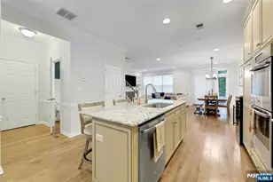 28 Masterson Ct, Waldwick, NJ 07463 - Photo 11