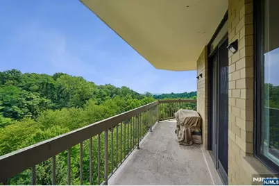 10 Smith Manor Boulevard 820 #820, West Orange Township, NJ 07052 - Photo 25