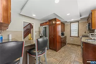 15 Putnam Pl, Clifton, NJ 07011 - Photo 9