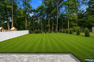 34 Crest View Hill Rd, Livingston, NJ 07039 - Photo 27