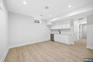 34 Crest View Hill Rd, Livingston, NJ 07039 - Photo 25