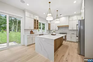 34 Crest View Hill Rd, Livingston, NJ 07039 - Photo 5