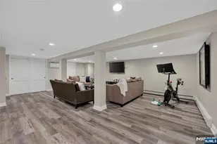 60 Moore Ave, Waldwick, NJ 07463 - Photo 17