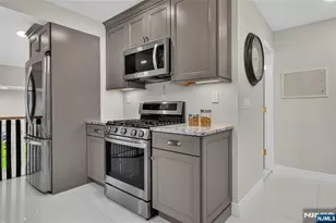 60 Moore Ave, Waldwick, NJ 07463 - Photo 5