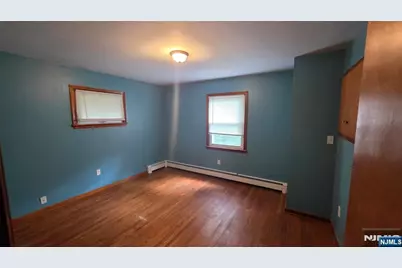 91 Goldfinch Lane, West Milford, NJ 07421 - Photo 7