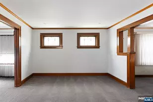 346 Page Ave, Lyndhurst Township, NJ 07071 - Photo 5