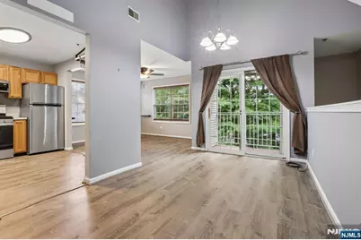 164 Cambridge Court, Clifton, NJ 07014 - Photo 7