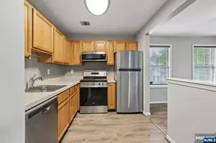 164 Cambridge Ct, Clifton, NJ 07014 - Photo 13