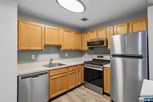 164 Cambridge Ct, Clifton, NJ 07014 - Photo 15