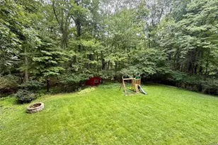 60 Eileen Dr, Mahwah, NJ 07430 - Photo 17