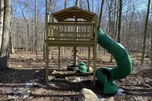 60 Eileen Dr, Mahwah, NJ 07430 - Photo 21