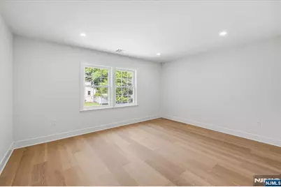 37 Congressional Parkway, Livingston, NJ 07039 - Photo 19