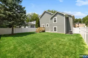 37 Congressional Pkwy, Livingston, NJ 07039 - Photo 27