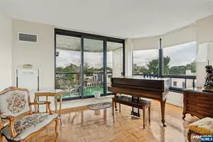900 Palisade Ave 4F, Fort Lee, NJ 07024 - Photo 7