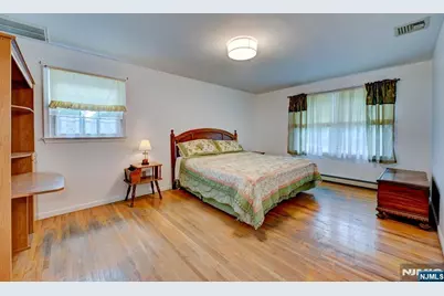 2 Pembroke Court, Jefferson Township, NJ 07438 - Photo 15