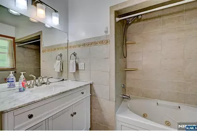 2 Pembroke Court, Jefferson Township, NJ 07438 - Photo 17